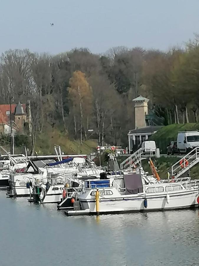 Haus Lupo Am Kanal Castrop-Rauxel Exterior photo
