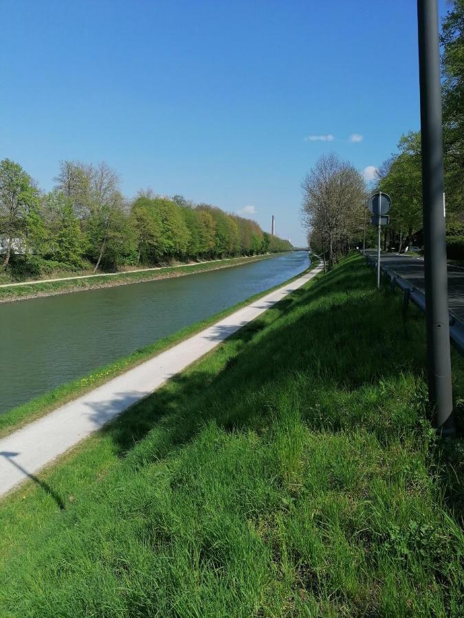 Haus Lupo Am Kanal Castrop-Rauxel Exterior photo